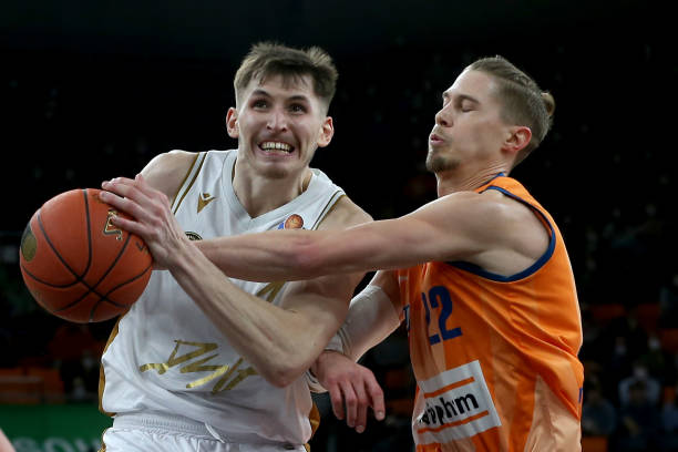 借4场胜利 借4场胜利