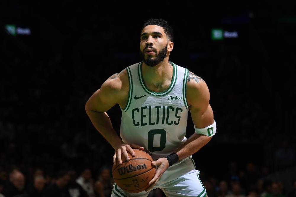 防守轮转滞 防守轮转滞